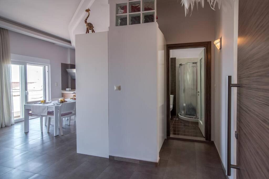 Ioanna Bayview Luxury Apartment เอียราเปตรา ภายนอก รูปภาพ